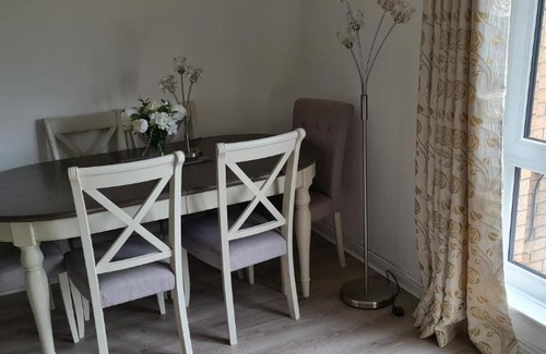 Paisley Apartment | Espedair Apartment