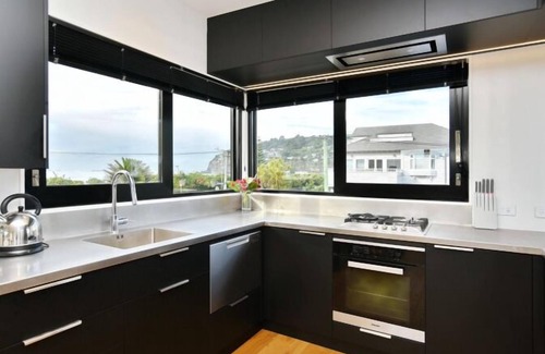 Sumner Apartment | Esplanade Beach House