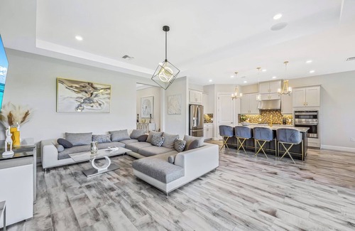 Naples House | Esplanade by the Islands