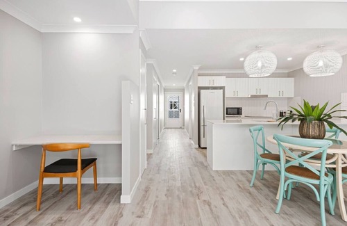 Urangan Apartment | Esplanade Escape A Fresh Coastal Family Hideaway