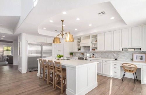 Power Ranch House | Esplanade Experience | BBQ Grill | Modern