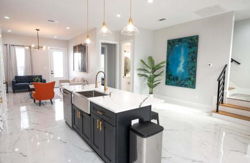 Seventh Ward Apartment | Esplanade Magic 3