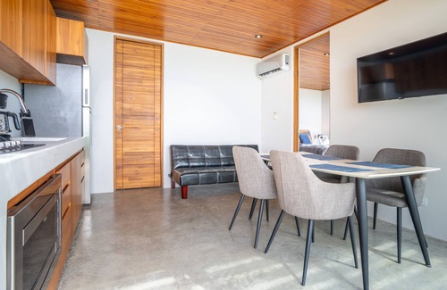 Baru House | Esquinitas 2 Listen to the waves - watch the sunsets