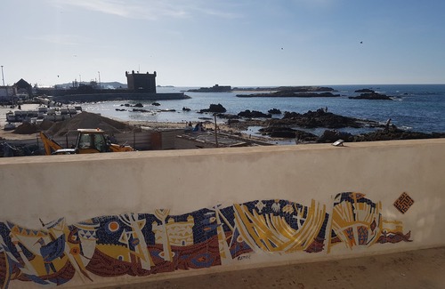 Essaouira Coast Apartment | Essaouira: flat with view on the beach, Mogador island and the Medina