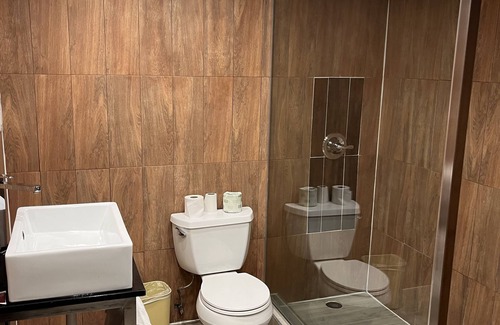 Wayne Hotel | Essence Express Wayne