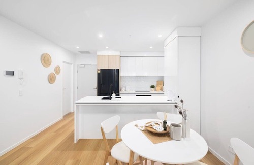 Surfers Paradise Apartment | Essentia Apartment 2BR, Near Surf' Paradise, Pool