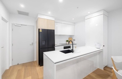 Surfers Paradise Apartment | Essentia Apartment 2BR, Near Surf' Paradise, Pool