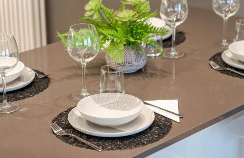 Brescia Antica Apartment | Essenza Moderna Park & Comfort