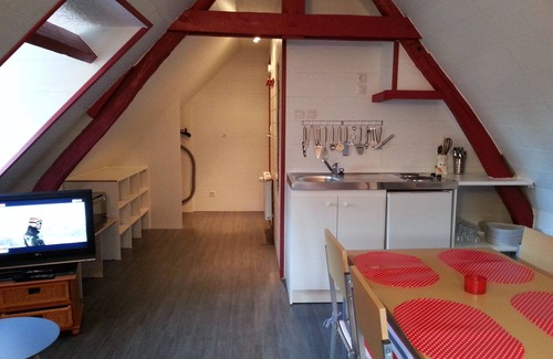 Avesnes-en-Val Apartment | Estate close to the sea, mini farm and games