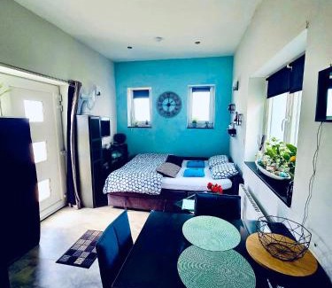 Ecaussinnes Bed & Breakfast | Esteban studio