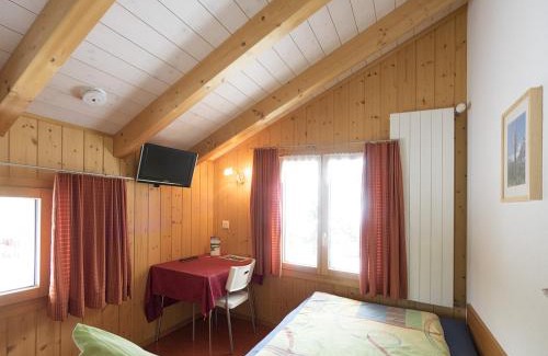Gimmelwald House | Esthers Guesthouse