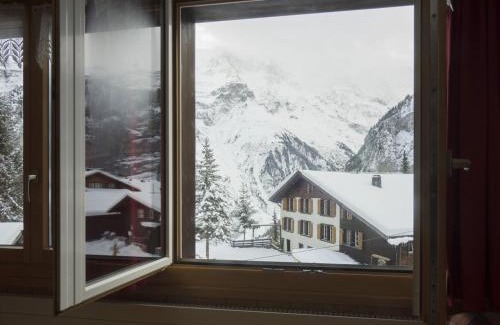Gimmelwald House | Esthers Guesthouse