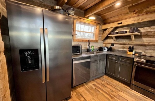 Heidelberg Cabin | Estill Oaks/Mountain View/16 Guests!