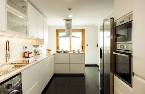 Estoril Apartment | Estoril Queen's Apartment by CadenzaLux