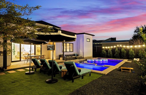 Galindo House | Estrella Azul: LUXE Pool | Spa ~ Perfect Location