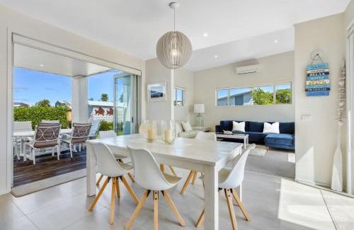 Mangawhai House | Estuary Bliss Getaway