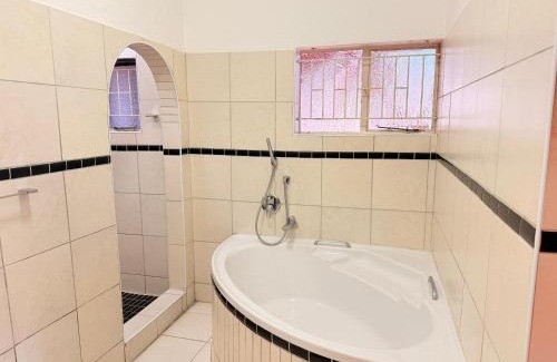 Windhoek House | Ethithiya Swiss Chalets