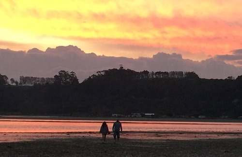 Pukehina Condo | EUNOIA overlooking the Estuary - Pukehina Beach , SPA available