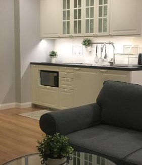 Tomaszow Mazowiecki Apartment | EUROPA22 "Apartament Parkowy" w samym sercu miasta Prestiżowe osiedle z widokiem na park i staw z fontannami Szybkie i Łatwe Zameldowanie