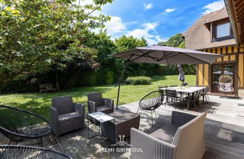 Equemauville Villa | Eva Home - Magnificent villa with Garden - Honfleur 10 Pax