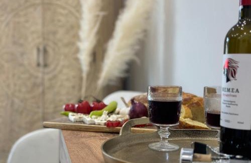 Thasos Town Apartment | EvA OMMM