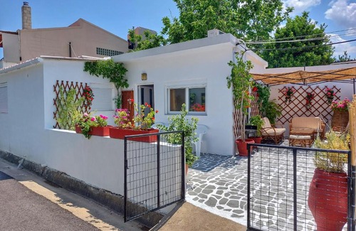 Pendamodi House | Eva's House, Cozy Apartment in Traditional Village