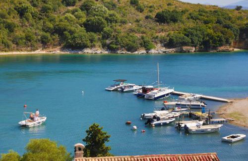 Agios Stefanos Apartment | Evanna House in Saint Stephanos