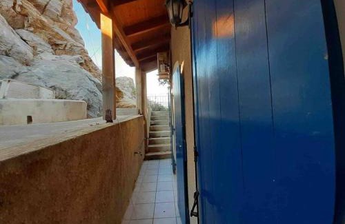 Evdilos House | Evdilos' Balcony