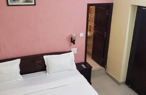 Panch Batti House | Ever green guest house
