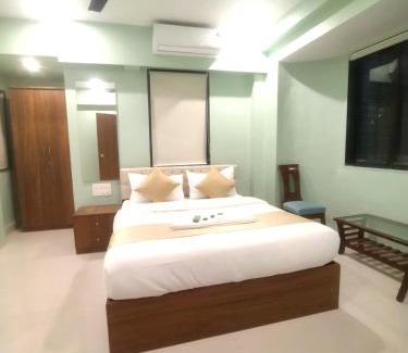 Santacruz Hotel | Everest Stays Rooms and Dormitory