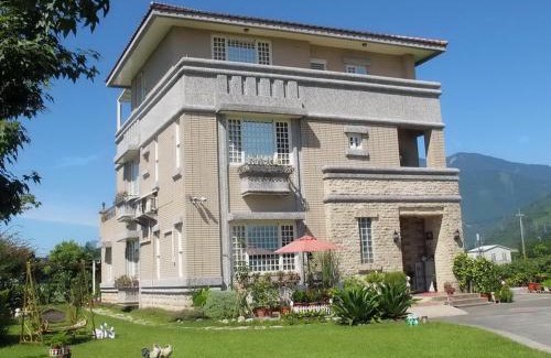 Ji'an Bed & Breakfast | Evergreen Garden House