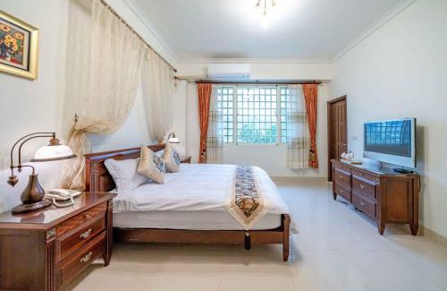 Ji'an Bed & Breakfast | Evergreen Garden House