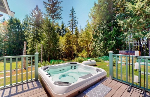 Longbranch House | Evergreen Hideout