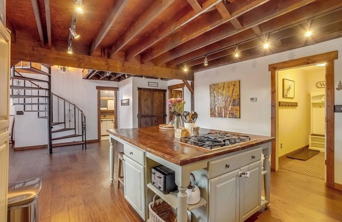 Evergreen West Central House | Evergreen Retreat - Private Hot Tub & Mountain Views