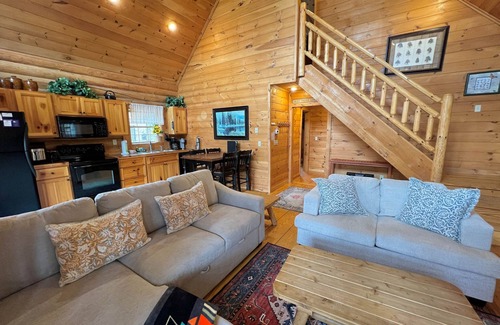 Thayerville House | Evergreen | Wooded Views from Balcony + Private Hot Tub