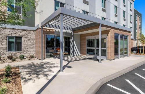 San Bernardino Hotel | Everhome Suites San Bernardino - Loma Linda