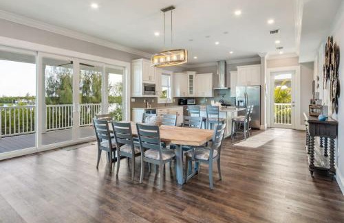 Key West House | Evershore House -Pool, Parking, Dock!