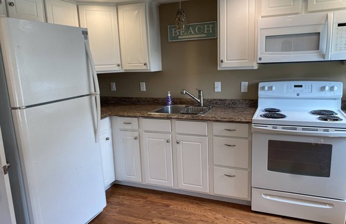 South Kingstown Cottage | Everyone We Know Wants to Live in This Cottage