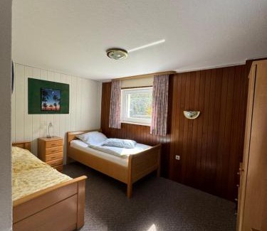 Wulsdorf Apartment | Ewald von Holten