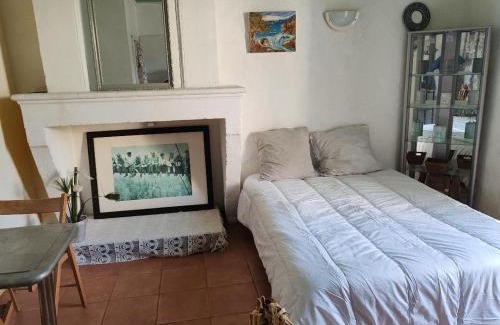Anglade House | ex domaine Chandelier