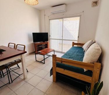 Junin Apartment | Excelente Ubicación con Patio y Parrilla Departamento Luminoso y con Desayuno