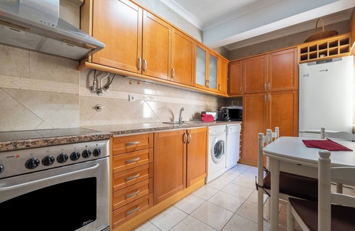 Portimao Apartment | Excellent 3 Bedrooms Family Vacation Portimão Portugal