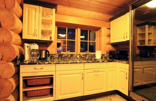 Hara Apartment | Excellent log house with a sauna in Lahemaa!