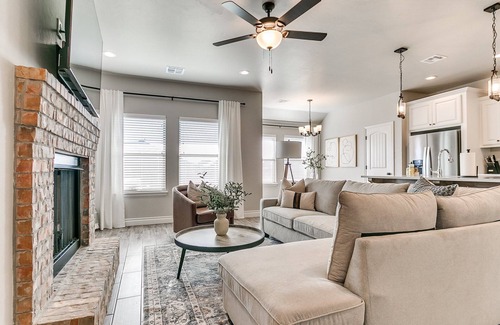 Yukon House | Excellent new home in wonderful neighborhood