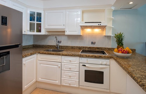 Zona Hotelera Norte Condo | Excellent Oceanfront 2BR Condo, South tower, the Best Views in the complex!