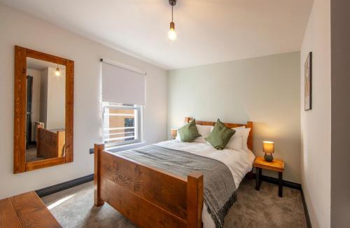 Oban Apartment | Exceptional 2BD apt with Oban Bay views - next to ferry terminal & train station
