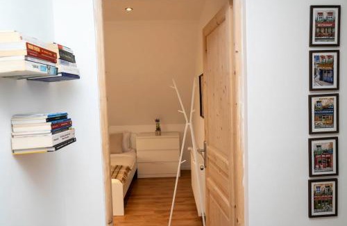 Aire-sur-la-Lys Apartment | Exceptional apartment in a manor house