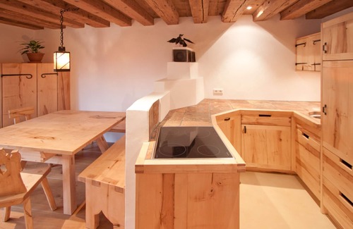 Ebersberg District Apartment | Exceptional apartment between Munich and Salzburg, with garden, quiet location