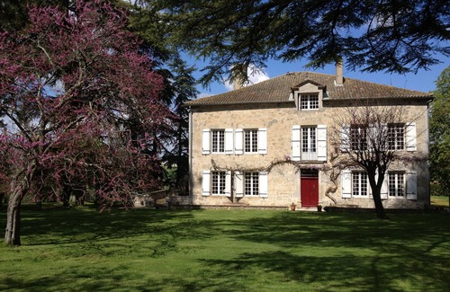 Madaillan House | Exceptional, authentic house with park and private pool Spa and Sauna option