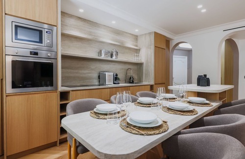 Porte-Dauphine Apartment | Exceptional flat - 1BD/6P- Arc de Triomphe